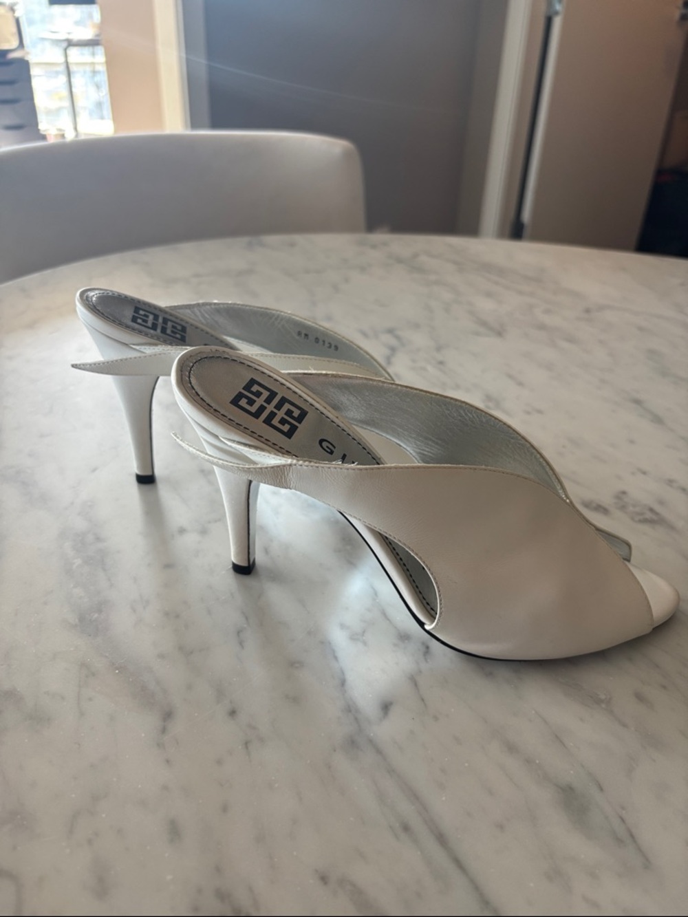 Givenchy Cream Leather Open-Toe Mules - Picture 2 of 6